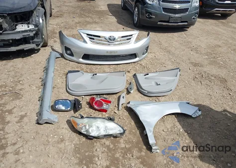 2013 Toyota Corolla Le из США, поврежденный, VIN 2T1BU4EE7DC986647